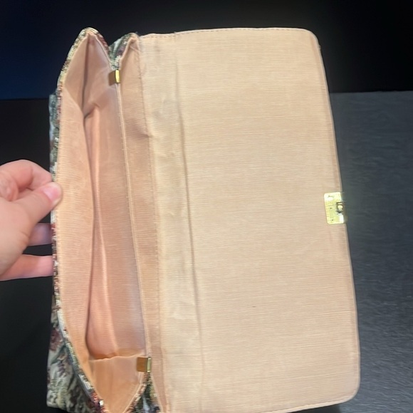 Vintage Floral Tapestry Clutch - Picture 2 of 7